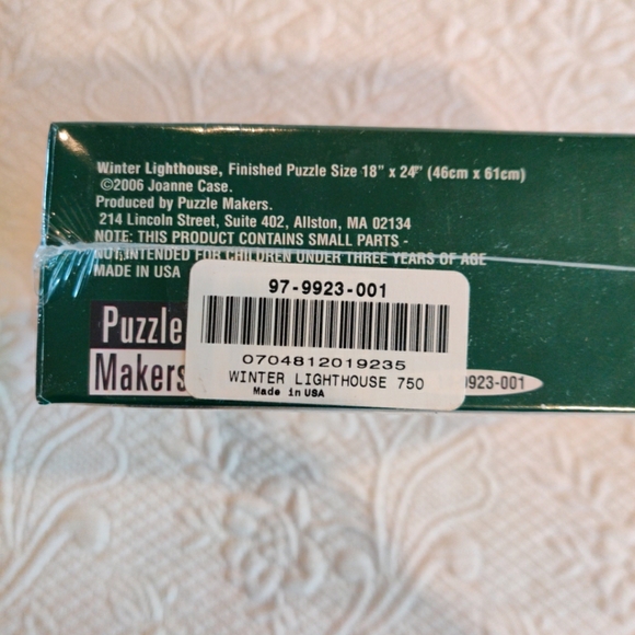 Winter Lighthouse 750 pc Jigsaw Puzzle Art by Joanne Case Christmas New Sealed - Picture 3 of 3